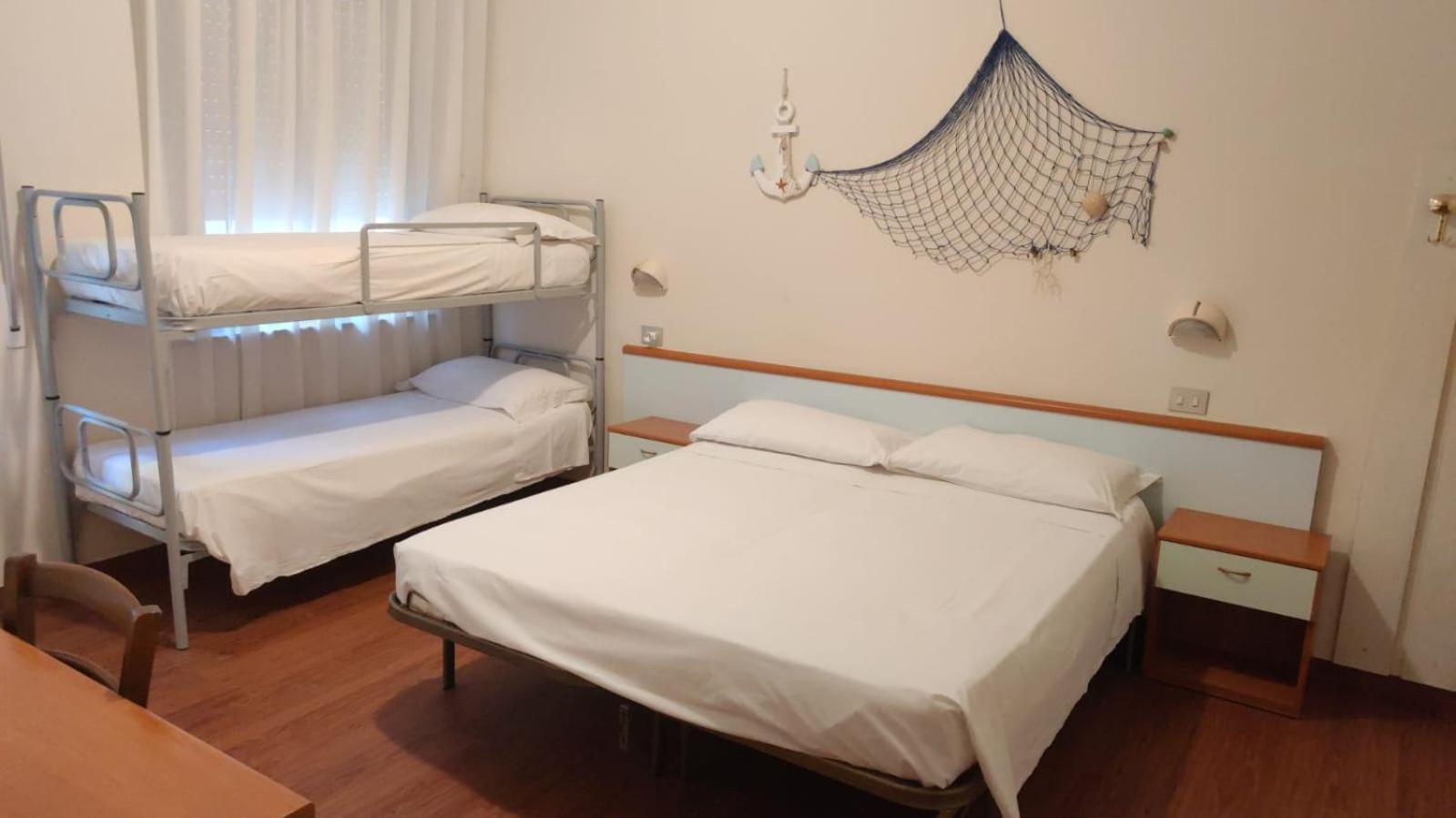 Hotel Maracaibo Ріміні Екстер'єр фото